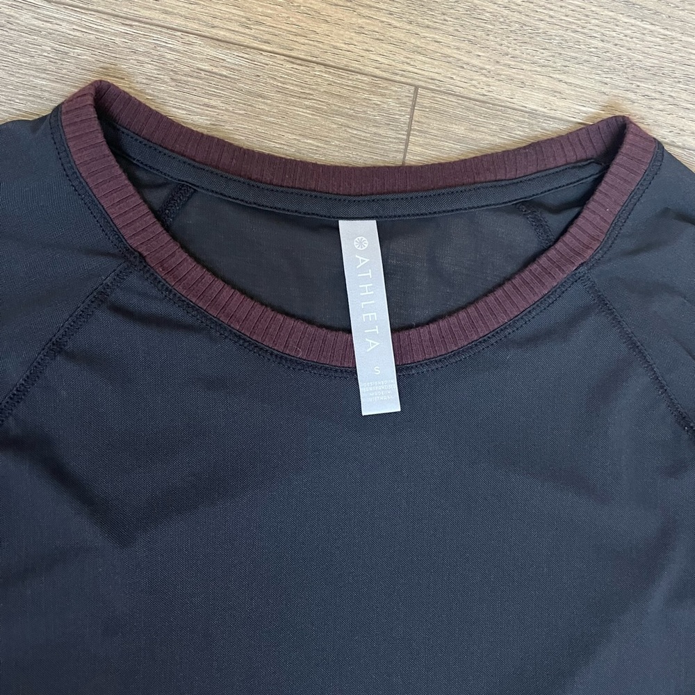 Athleta Women’s Asana Top in Sheer Black Size Small - Picture 3 of 5